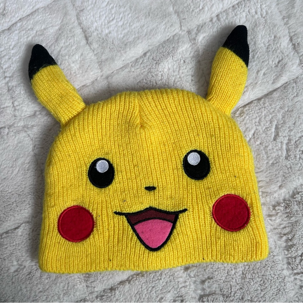 Bioworld x Pokémon | Pikachu Big Face Fleece Cap Beanie